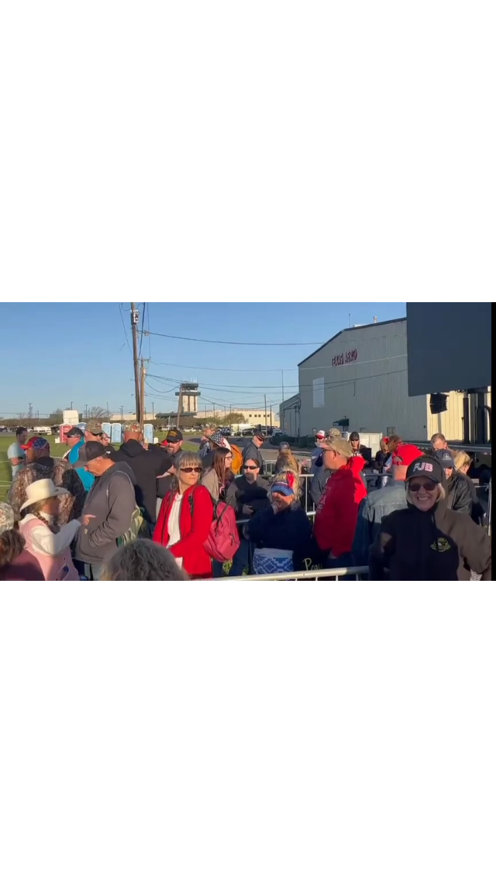 🇺🇸FreudianSlip🍊 on GETTR : Massive crowds gathering before the ...