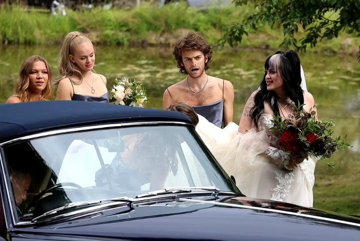 Meet the Murdochs
This photo from the most recent Murdoch "Family" Wedding.
Check out the "Bridesmaid" with the Beard & the "Bride of Frankenstein".
Explai