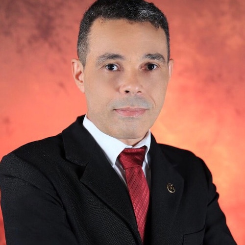 Brasília DF, Brasil-bacharel em Direito-militar da reserva BGP -Twitter: @jmarcior