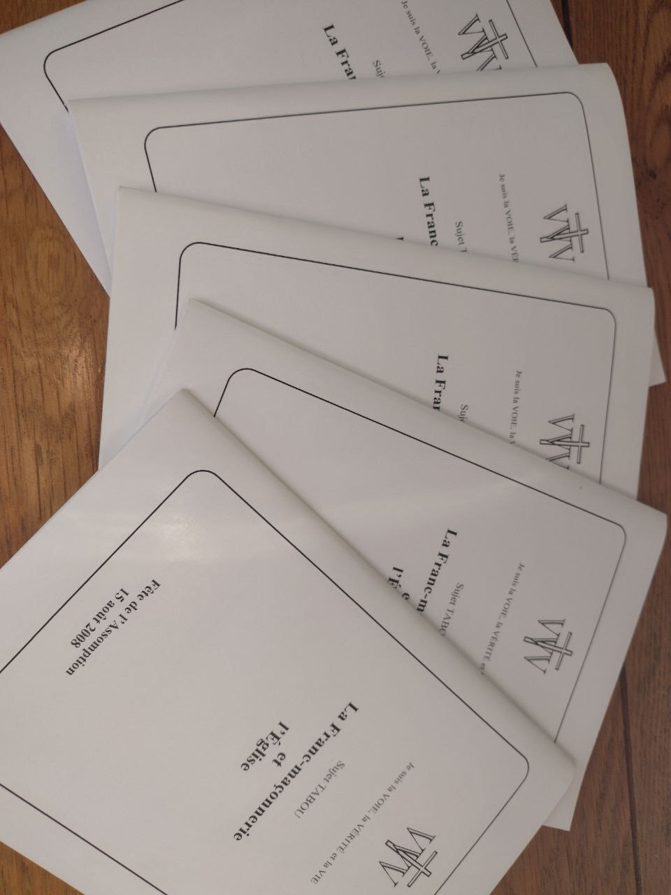 L'église et la franc-maçonnerie, brochure de 60 pages, 5$ plus 3$ d'expédition.