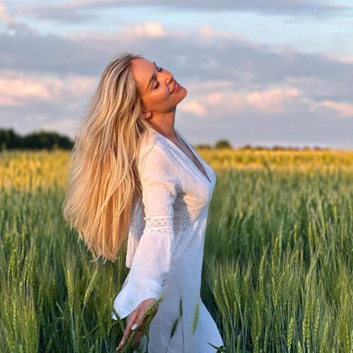 Visit Clare112211's profile on GETTR. View their posts, photos, videos, and connect with them on the social platform.