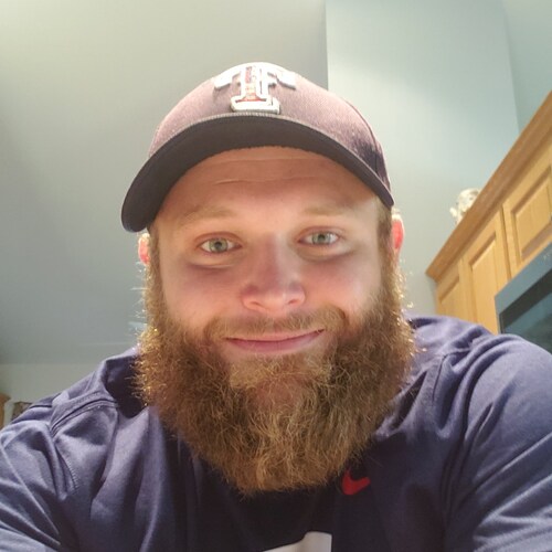 army, lineman. listened to joe rogans podcast now I'm on GETTR