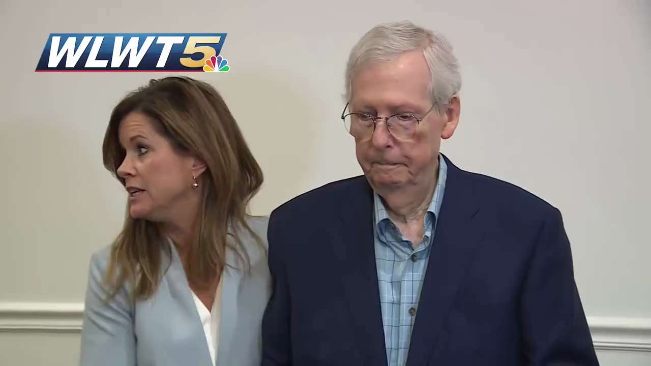 NOW - U.S. Senator Mitch McConnell appears to freeze again.