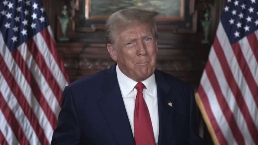 🇺🇸 Statement From
     President Trump :

"Biden isn’t trying to Secure the Border, he’s just hopi...