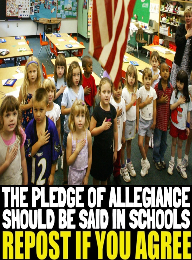 🔻THE PLEDGE OF ALLEGIANCE SHOULD BE SAID IN SCHOOLS REPOST IF YOU AGREE
@OHMichael @PotusG  @operat...
