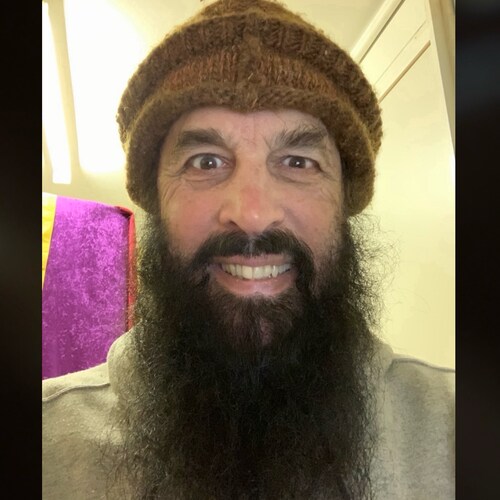 Israeli-American psychotherapist, writer, student of Torah, history, cosmology. Love US Constitution Freedoms Critical T...