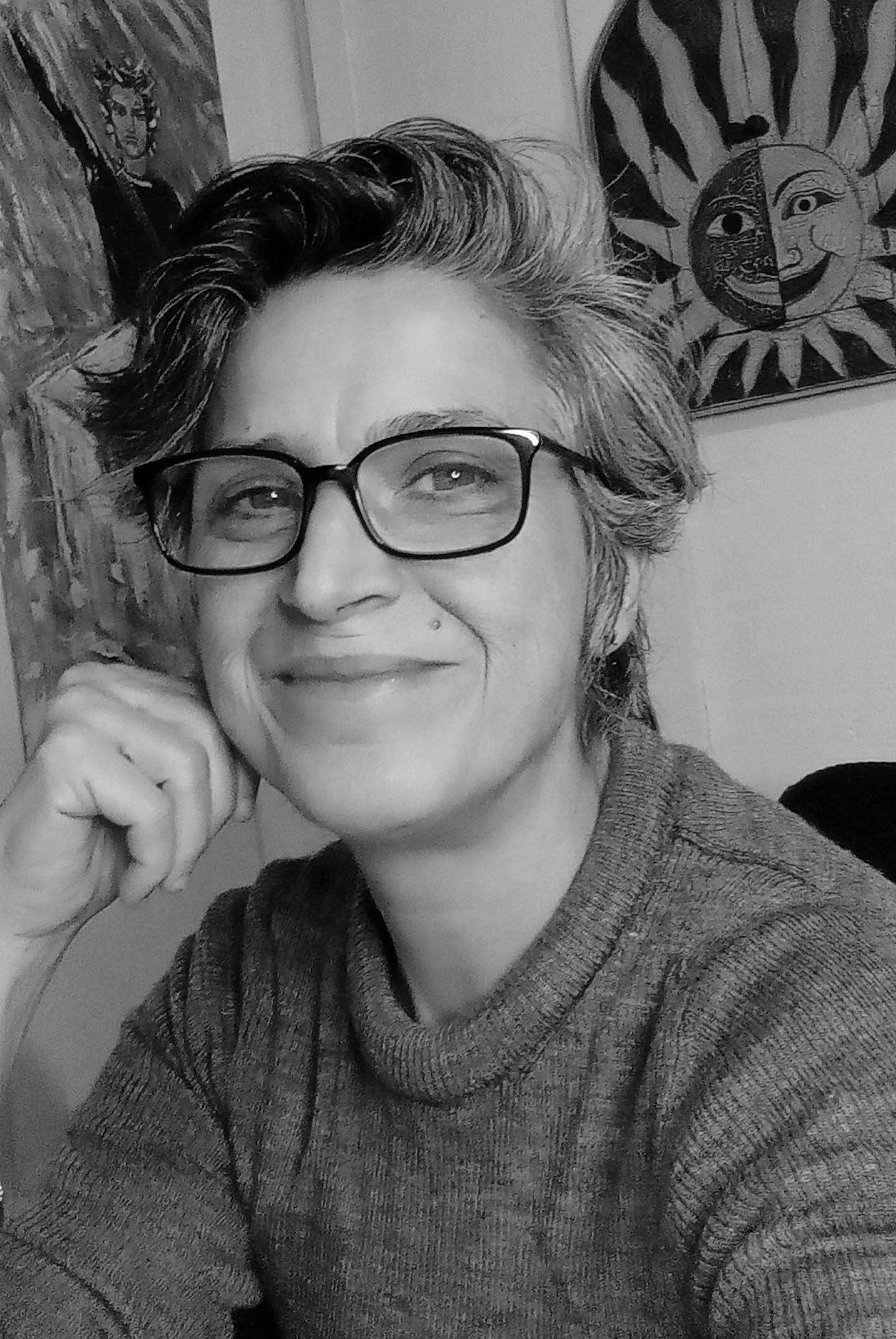 Van Ted é pesquisadora do tema “Antigos Astronautas”, que investiga o contato extraterrestre na Pré-...