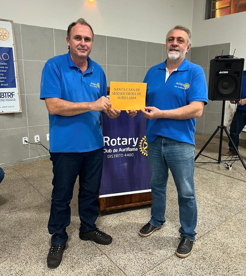 ROTARY CLUB DE AURIFLAMA FAZ DOAÇÕES AS ENTIDADES ASSISTENCIAIS E FUNDAÇÃO ROTÁRIA

As entidades ass...