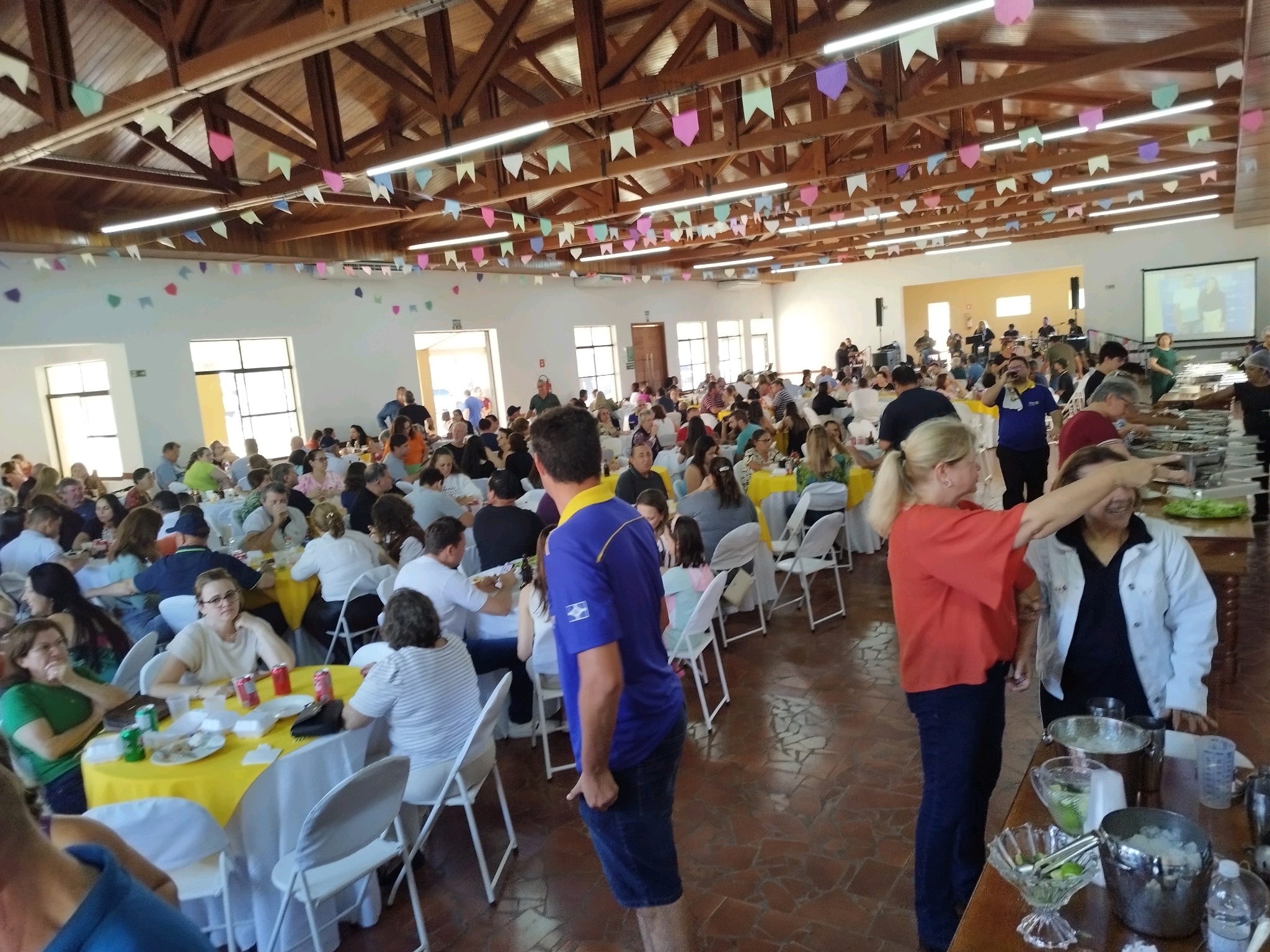 O Rotary Club de Bariri - 16 de Junho realizou na tarde do dia 14 de julho o seu 11º Almoço Mineiro ...