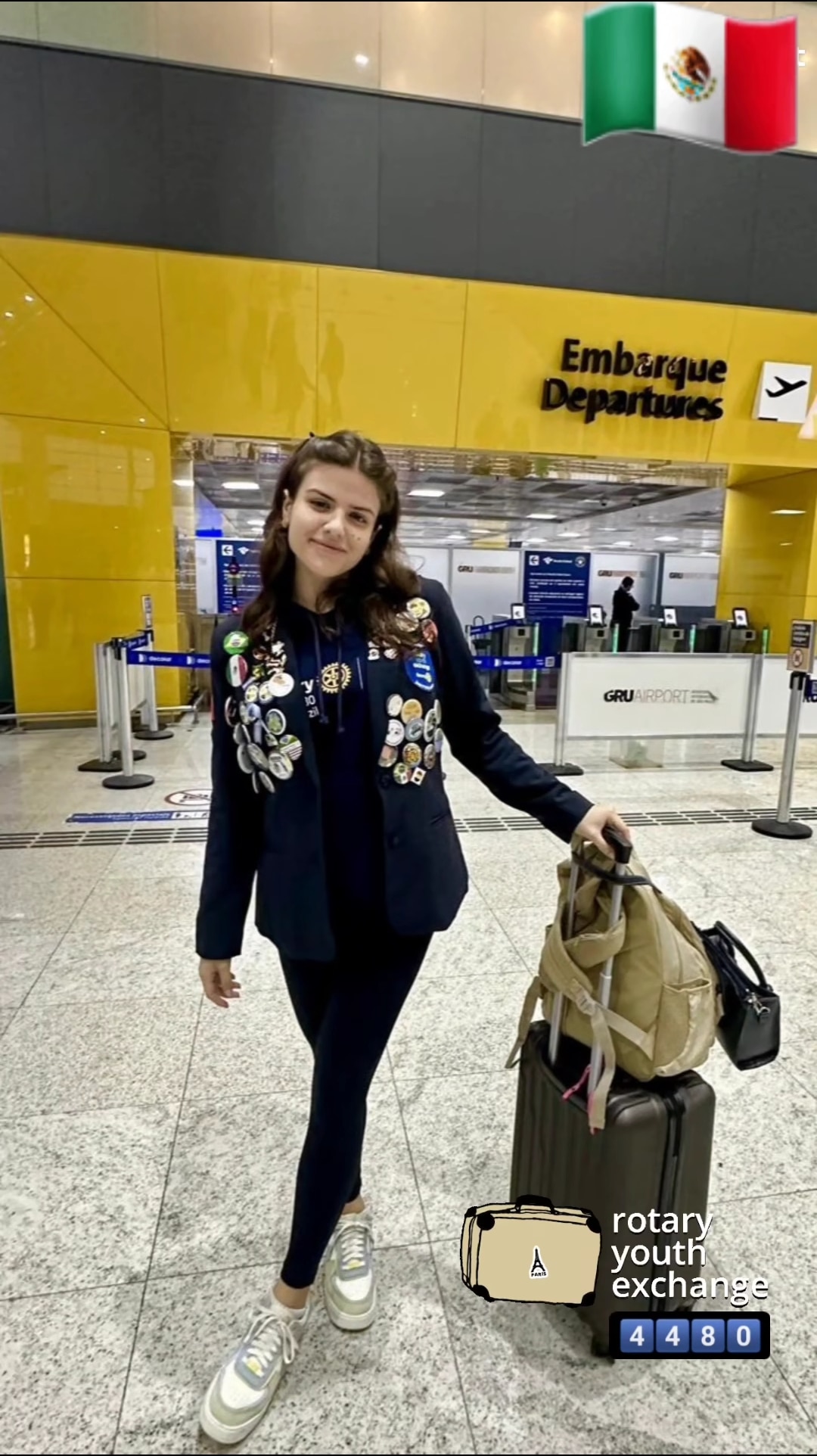 Texto do YEP4480:

Mais um chegadas e partidas para adoçar o seu dia, agora o embarque da querida An...