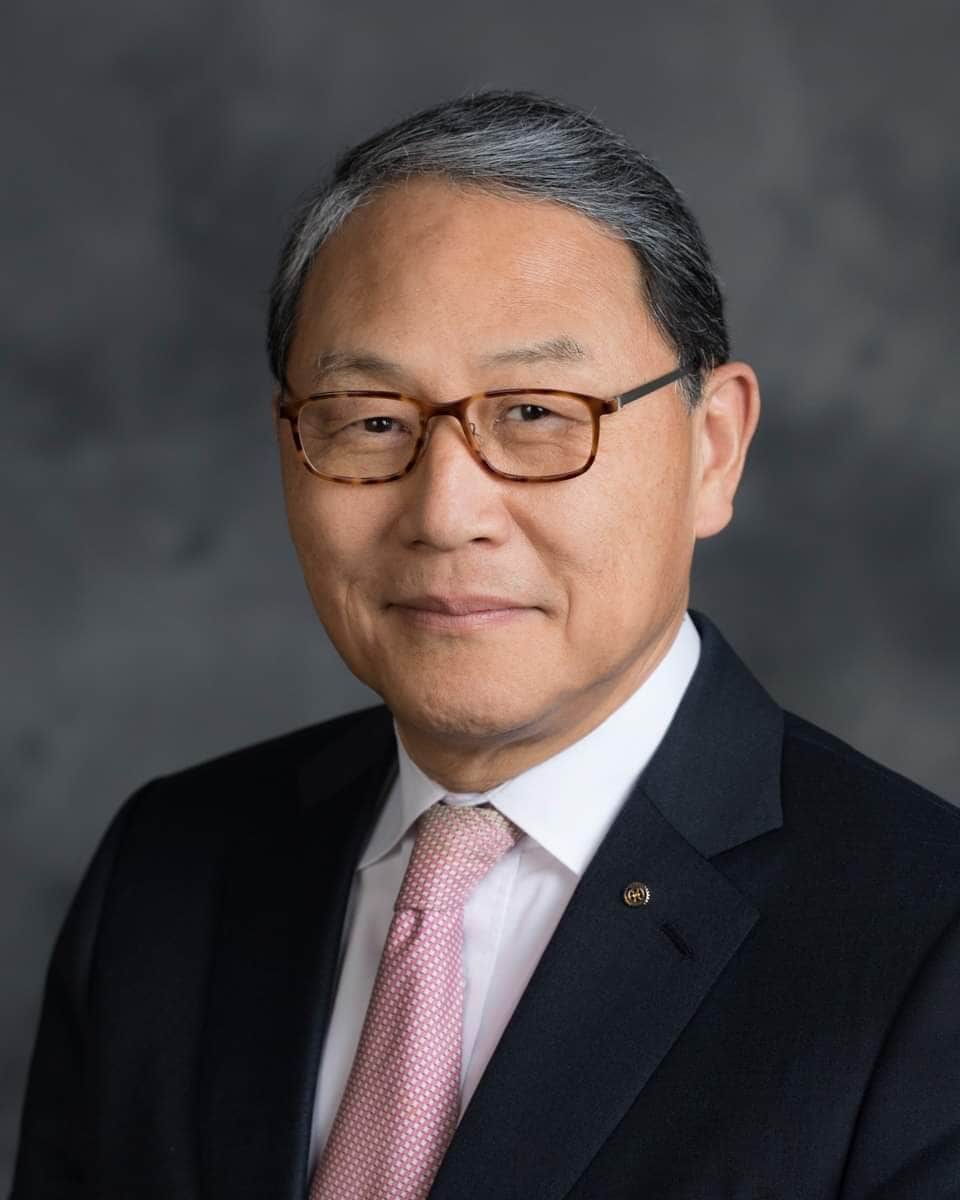 Texto do Rotary Brasil:

Sangkoo Yun, associado do Rotary Club de Sae Hanyang, Coreia do Sul, foi se...