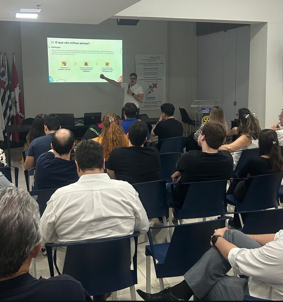 Texto do Rotaract Club de São José do Rio Preto - Palácio das Águas:

Bate-papo muito interessante e...