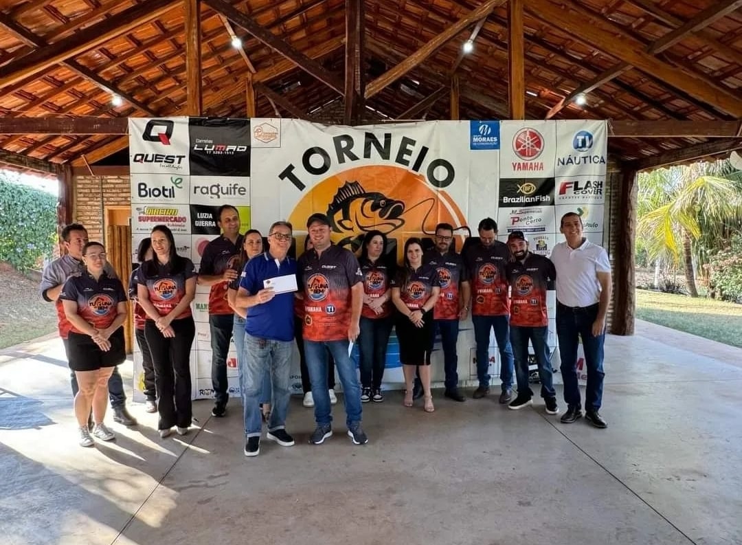 Na manhã do dia 21, O Rotary Club de Santa Fe do Sul e demias entidades de Santa Fé do Sul foram con...