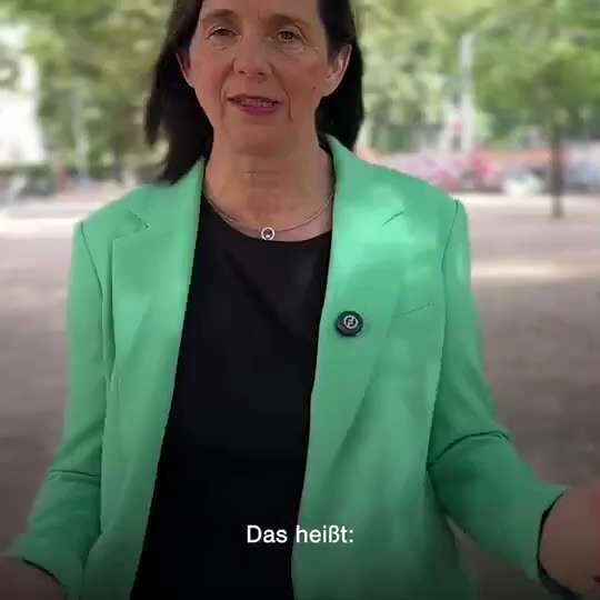 Nach "Demokratie retten!" nun "Silbereisen und Riverboat retten!".

Leider kein KI-Fake.

t.me/Rosen...