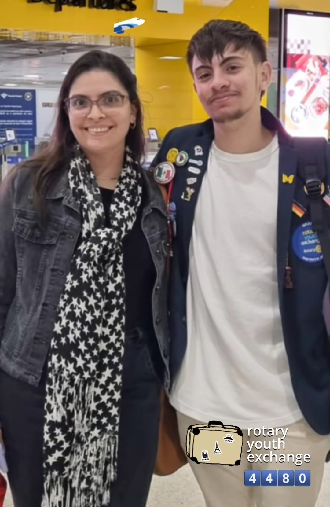 Texto do YEP4480:

No chegadas e partidas, tivemos o embarque do nosso querido Lucas, para seu ano d...