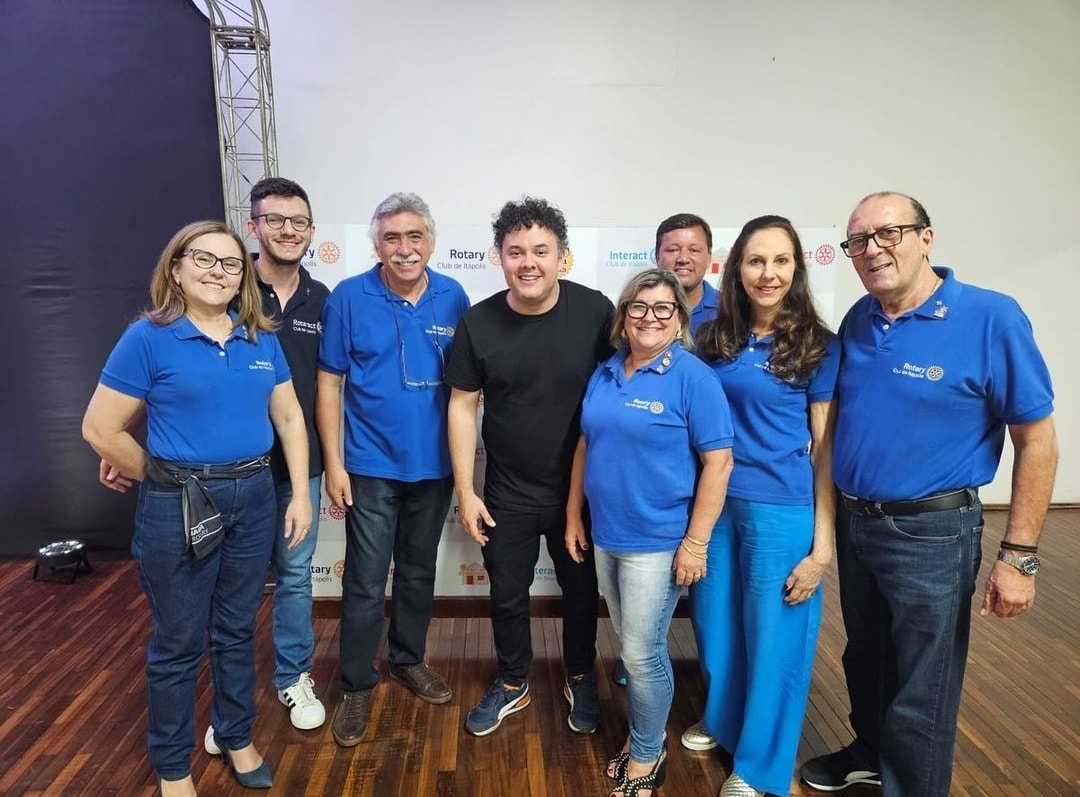 Aconteceu na noite de 1 de setembro, na sede do Rotary Club de Itápolis, o Stand Up Solidário com o ...