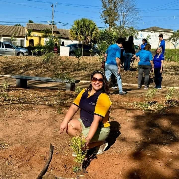 Texto do Rotary Club de Lins - Norte:

Na manhã de 17 de setembro, em celebração ao Dia da Árvore, a...