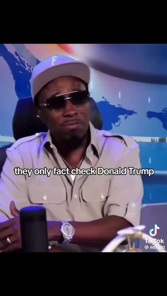  Hollywood comedian and actor Eddie Griffin invited Donald Trump to come on his show and told Kamala...