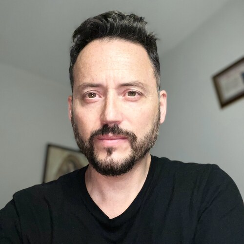 Escritor, conferencista. Dr. en DH. Maestría Filosofía. Libros: “La Contrarrevolución cultural”; “Nueva Derecha: el reto...