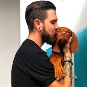 I'm passionate about healthy eating and helping families and individuals cook balanced, quick and tasty meals.