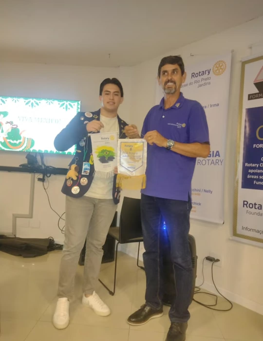Texto do Rotary Club de São José do Rio Preto - Jardins:

Terça dia 03/12 tivemos nossa reunião ordi...
