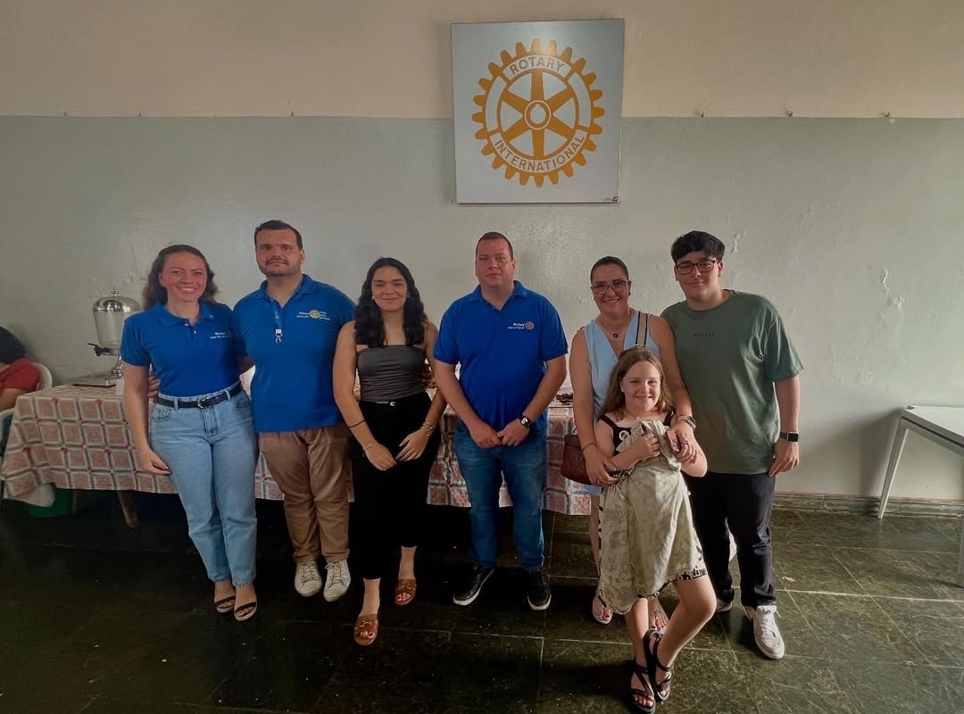 Texto do Rotary Club de Itápolis:

Aconteceu hoje, dia 08.12.24, o 3° Encontro de Intercâmbio de Jov...
