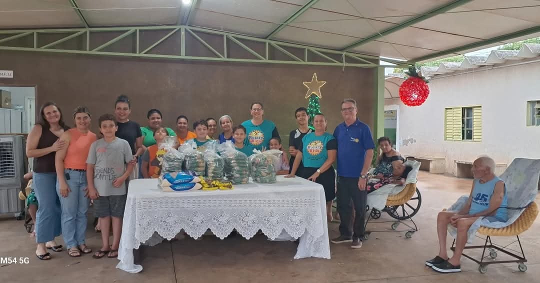 Texto do Rotary Club de Santa Fé do Sul:

No dia 12 de dezembro, o Rotary Kids de Santa Fé do Sul, a...