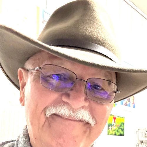 Conservative podcaster, writer, and photographer living in Texas. My podcast “Talk Common Sense,” challenges the Democrats’ lies. MAGA all the way!