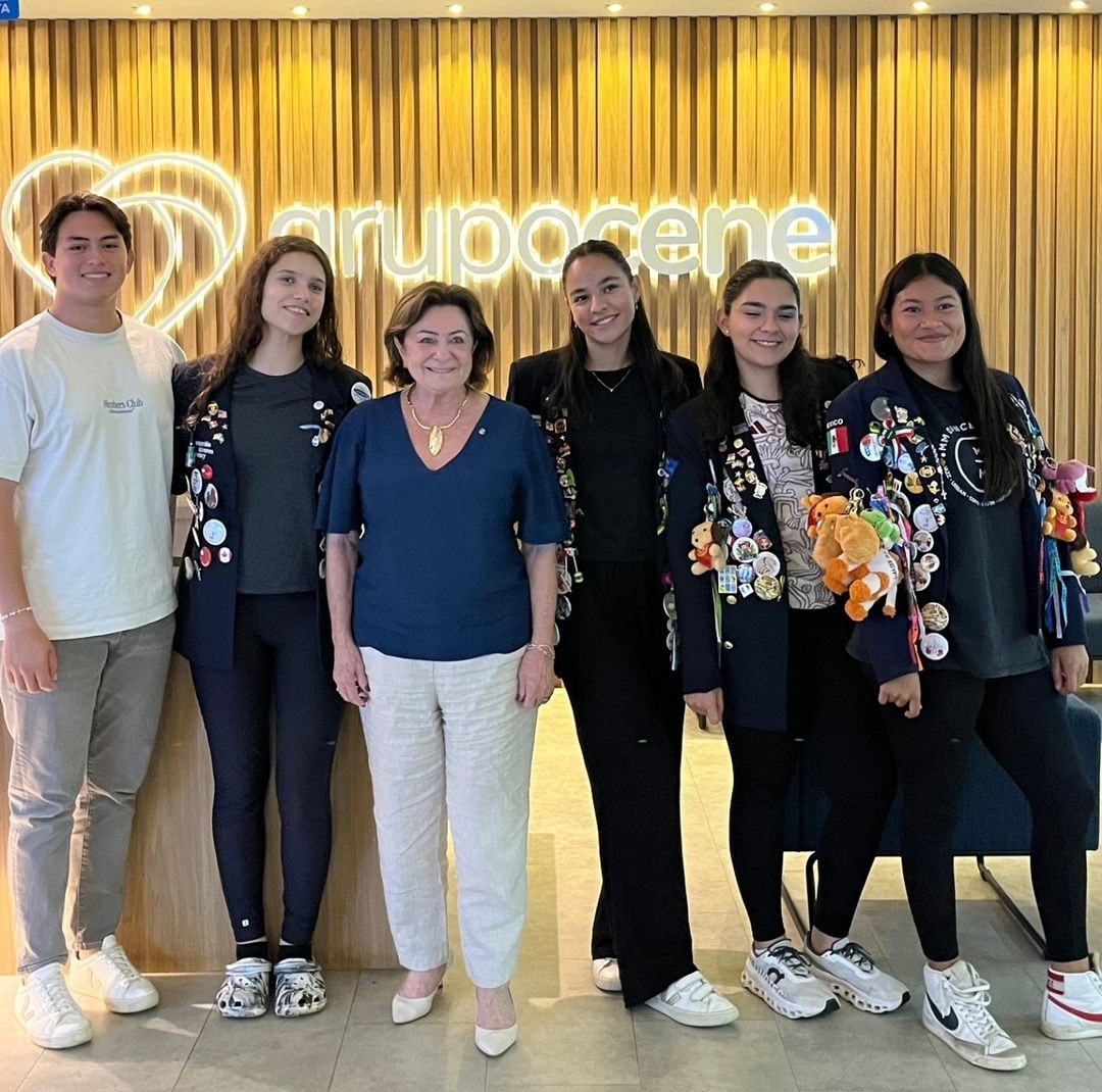 Texto do YEP4480:

Nossos intercambistas de São José do Rio Preto, foram convidados pela Gov. 09/10 ...