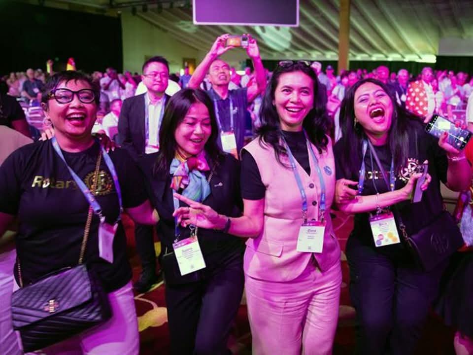 Texto do Rotary Imagem Pública Brasil:

Participe da Convenção do Rotary International 2025 em Calga...