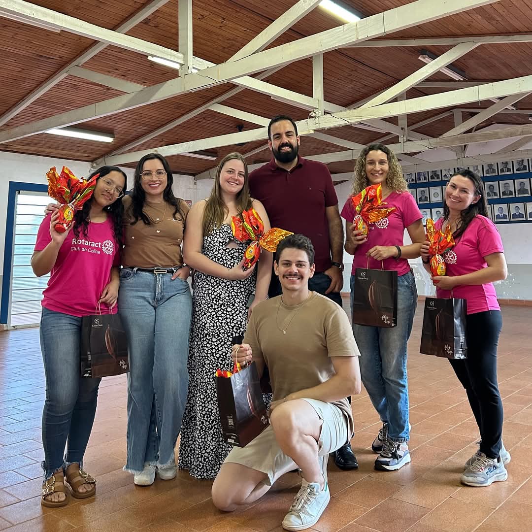 Texto do Rotaract Club de Colina

O coelhinho da Páscoa passou por aqui! Hoje foi dia de confraterni...