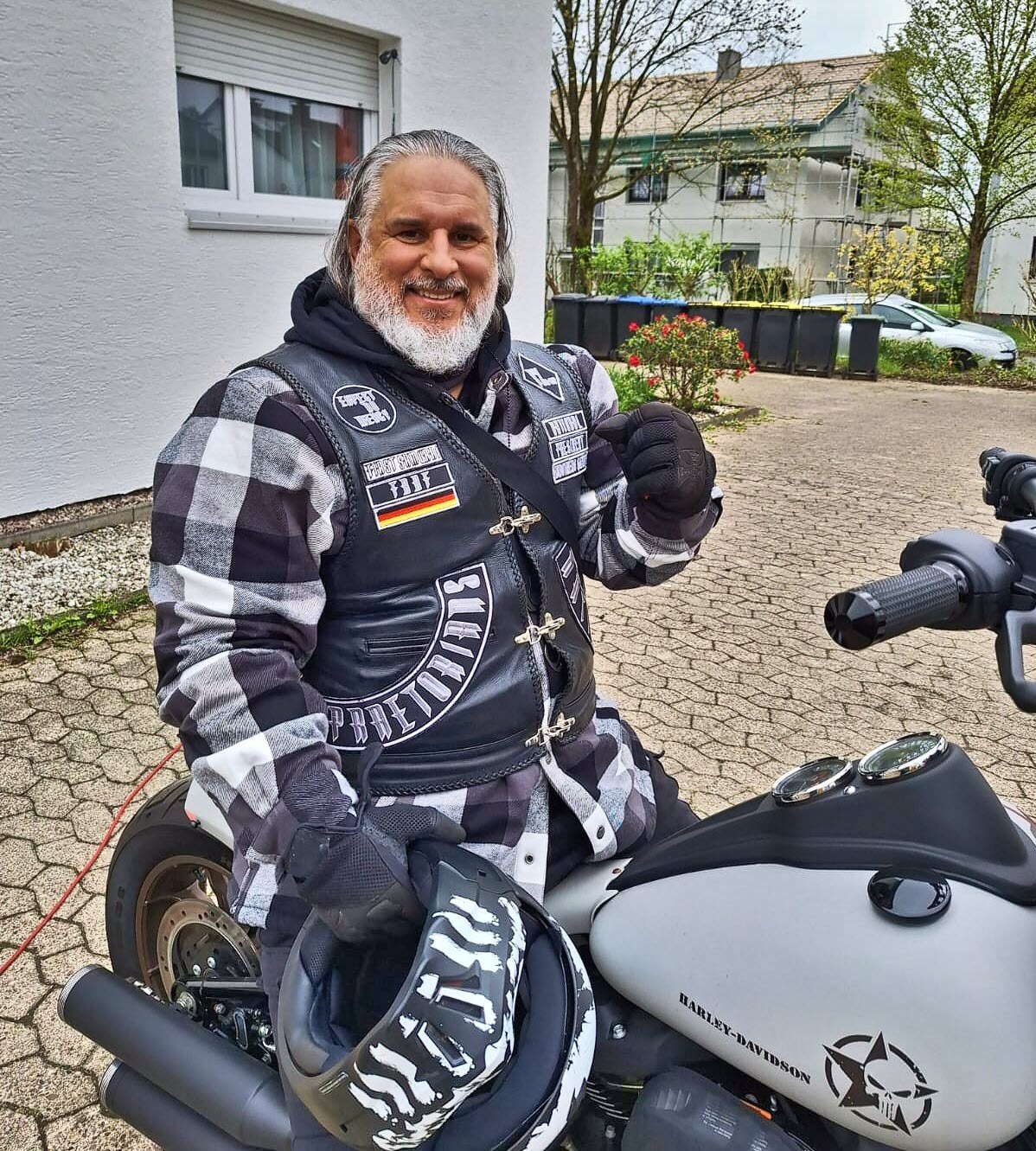 Es ist wieder so weit!
Saisoneröffnung 2025!
Freue mich, viele von euch nachher zu begrüßen!

Dem Re...