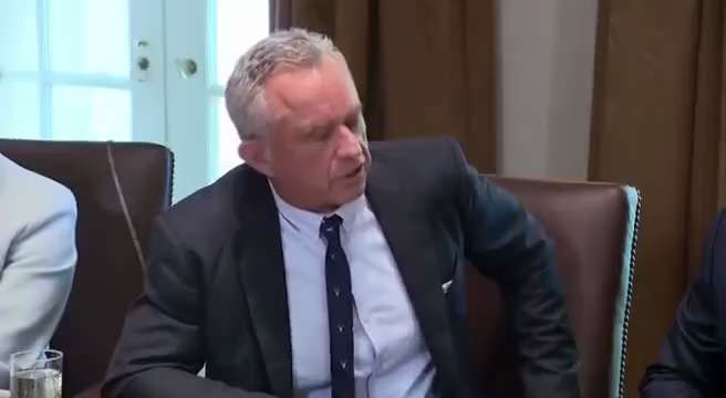 RFK JR JUST OUTED THE BIDEN ADMINISTRATION FOR CHILD TRAFFICKING 😲

“During the Biden Administratio...