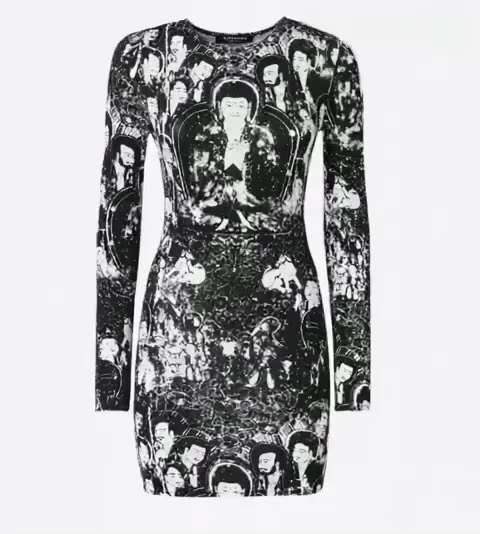 当G|Forever遇上AI，科技与灵感交汇，开启全新想象。✨✨✨ 这个系列融合AI前沿技术与G|Forever理念，打造既具未来感又富有情感的作品。AI与创造力共鸣，探索智能时代的个性与自由。

�...