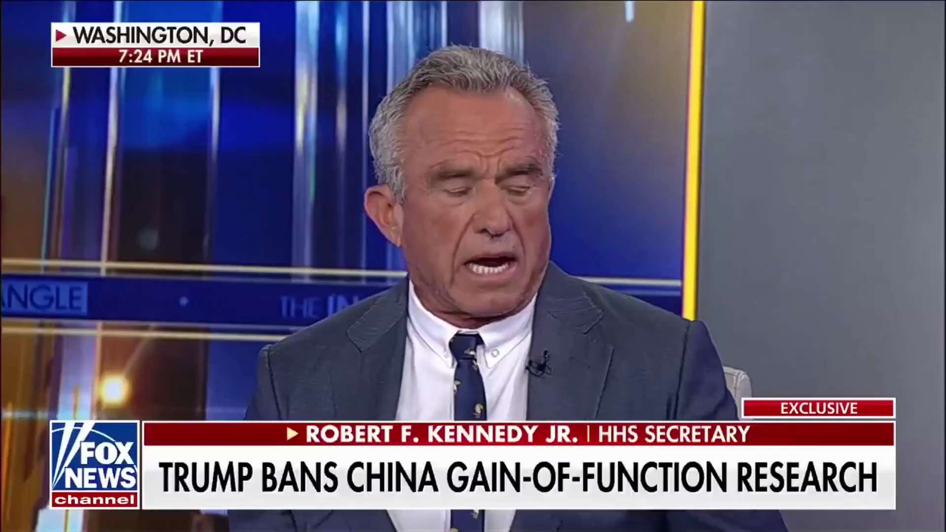 🚨🇺🇸#小罗伯特·肯尼迪 揭露新冠疫情根源——#福奇、#武汉 和 #生物武器 

1️⃣美国卫生与公众服务部部长小罗伯特·F·肯尼迪在一份措辞严厉的声明中，将最后几个点串联起来：
🔴 “这一切...