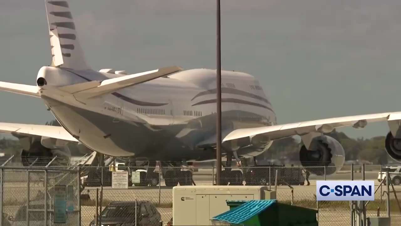 President Trump has accepted this luxury 747 from Qatar for use as Air Force One.

He got this beast...