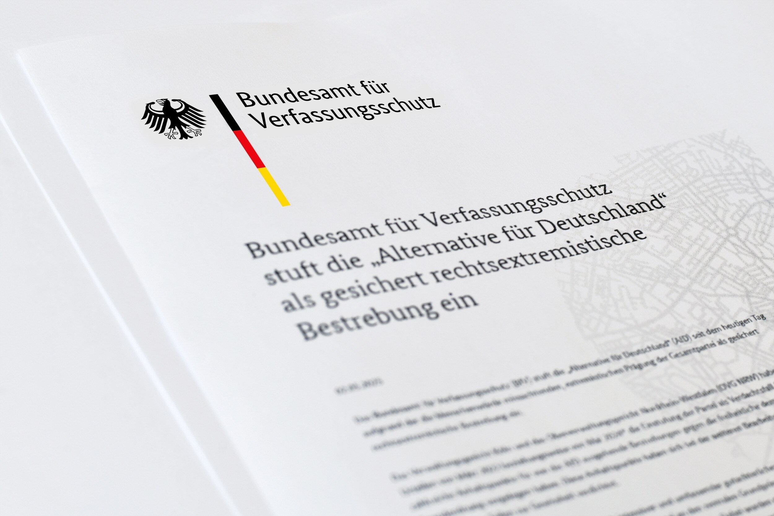 Das Gutachten des Verfassungsschutzes zur AfD liegt vollständig vor!

Bemerkenswert ist, dass keine ...