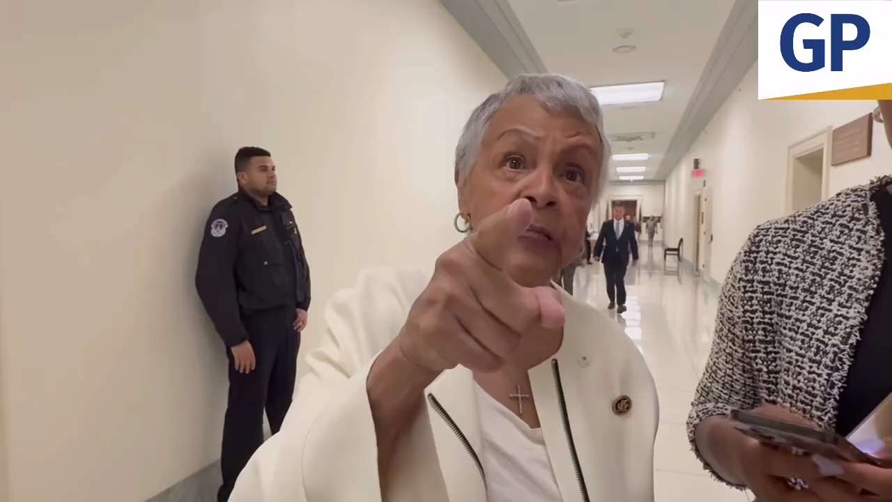 WATCH: “BULLSH*T, THAT IS A BUNCH OF CRAP” – Rep. Bonnie Coleman Denies Storming ICE Facility and Re...
