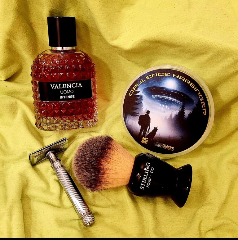 H C & Co / THROWBACKS SOTD
Opulence Harbinger 
@hendrixclassics 
@tobins_throwbacks 

Soap    Opulence Harbinger 

Brush    Stirling Kong 
@stirlingsoap 

