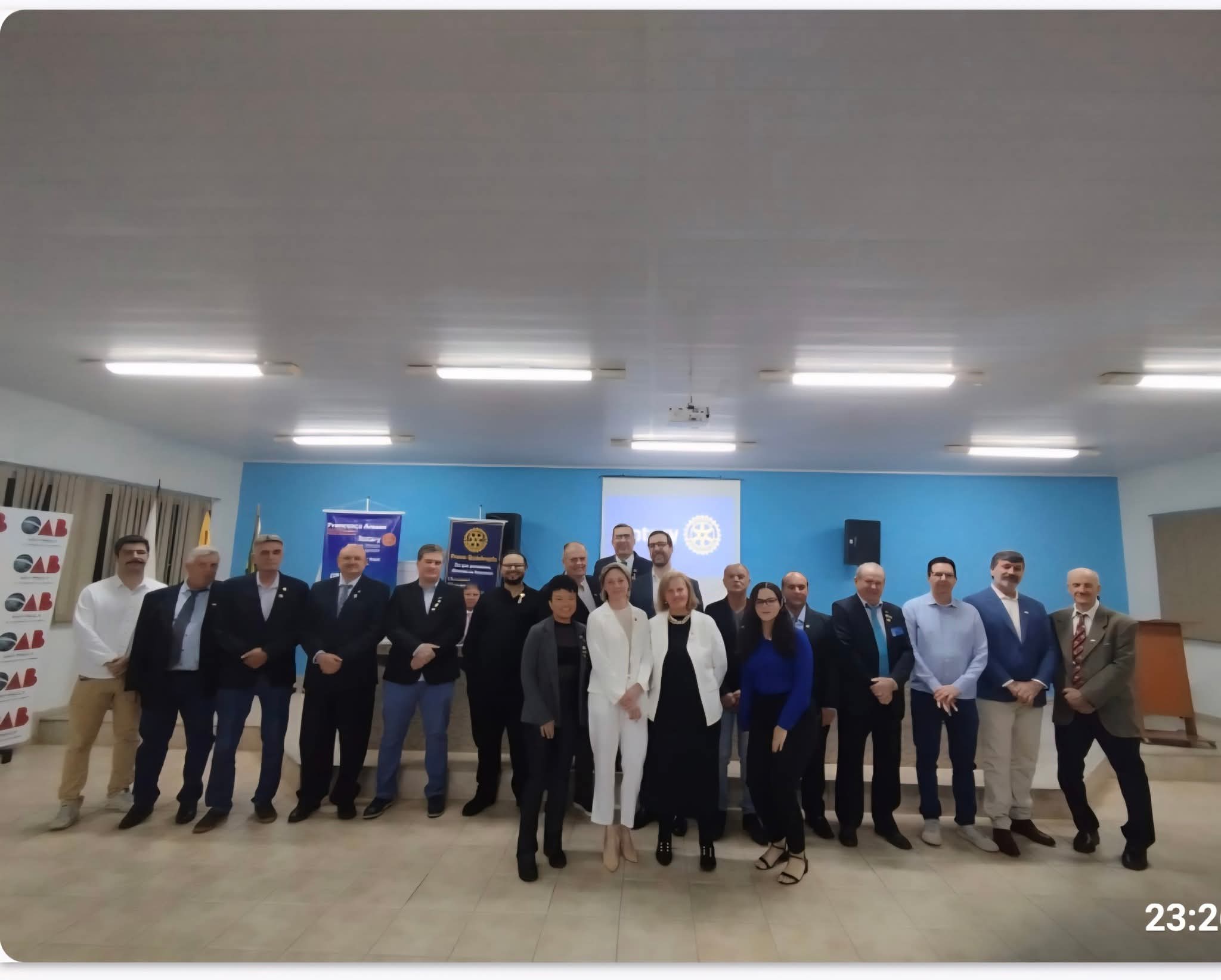 Texto de Brasilino Garcia - Gov. Eleito para a Gestão 2026-27 do Distrito 4480:

Na sede da OAB de O...