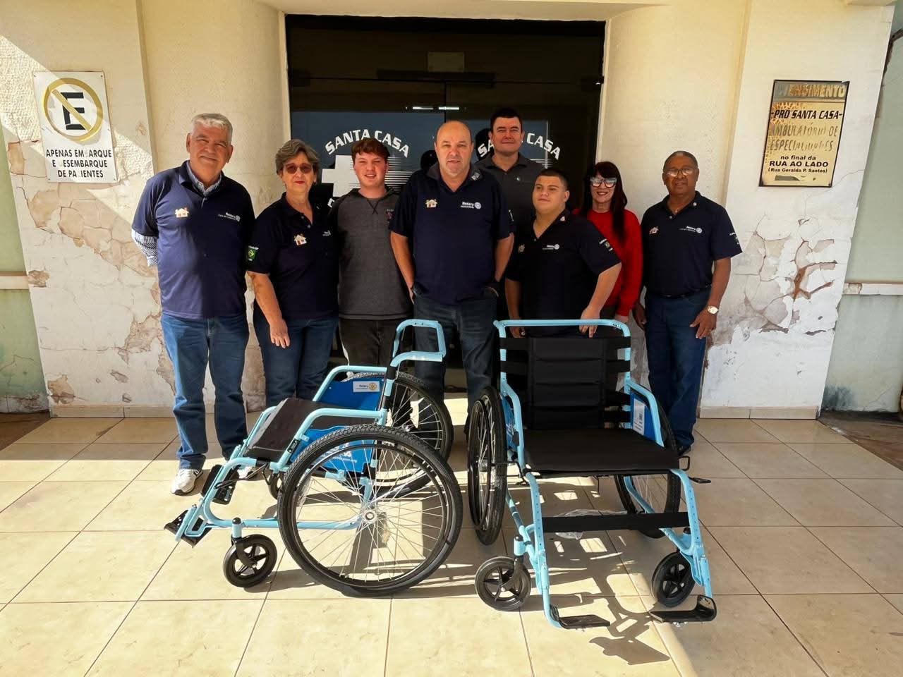 Nessa manhã (18/07) o Pres. Americo e alguns companheiros do Rotary Club de Cafelândia realizaram a ...