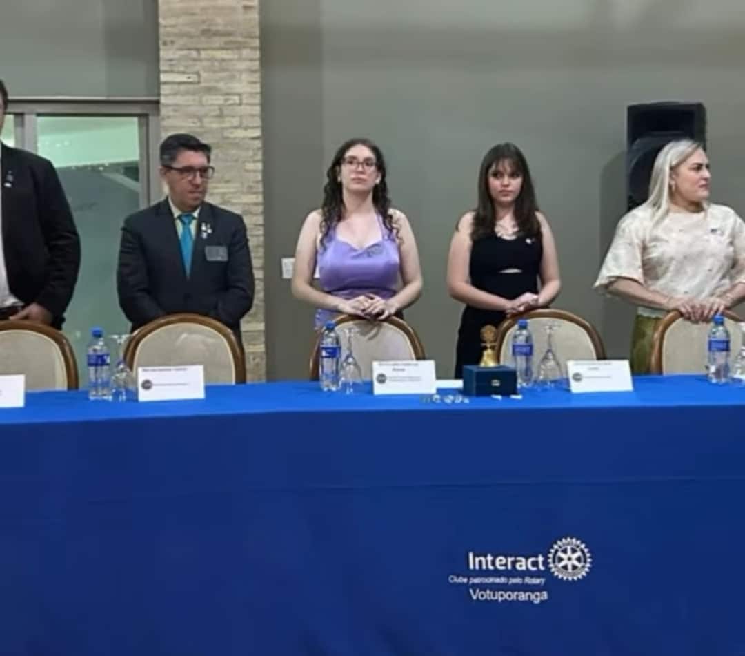 Texto do Interact Club de Votuporanga 

No dia 18 de julho, no Rotary Club de Votuporanga - Oito de ...