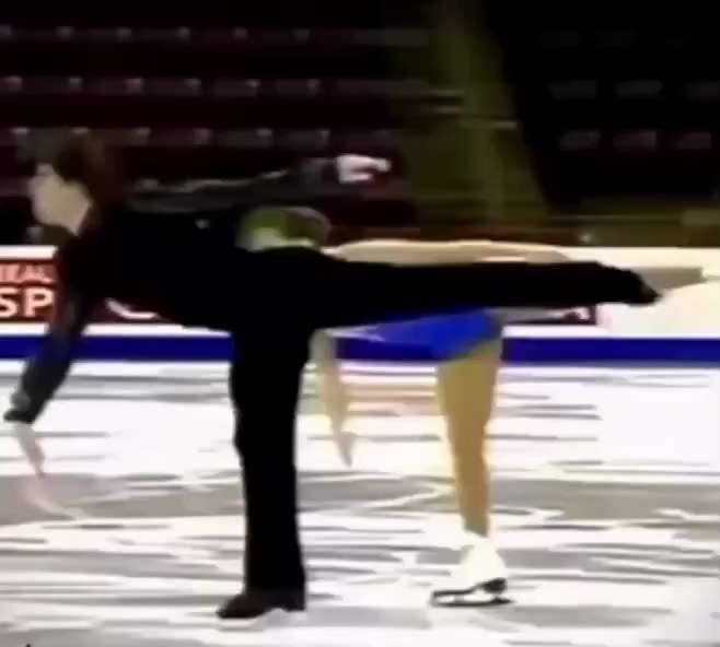 花样 滑冰 ⛸️ 冰刀 锋利 #事故

