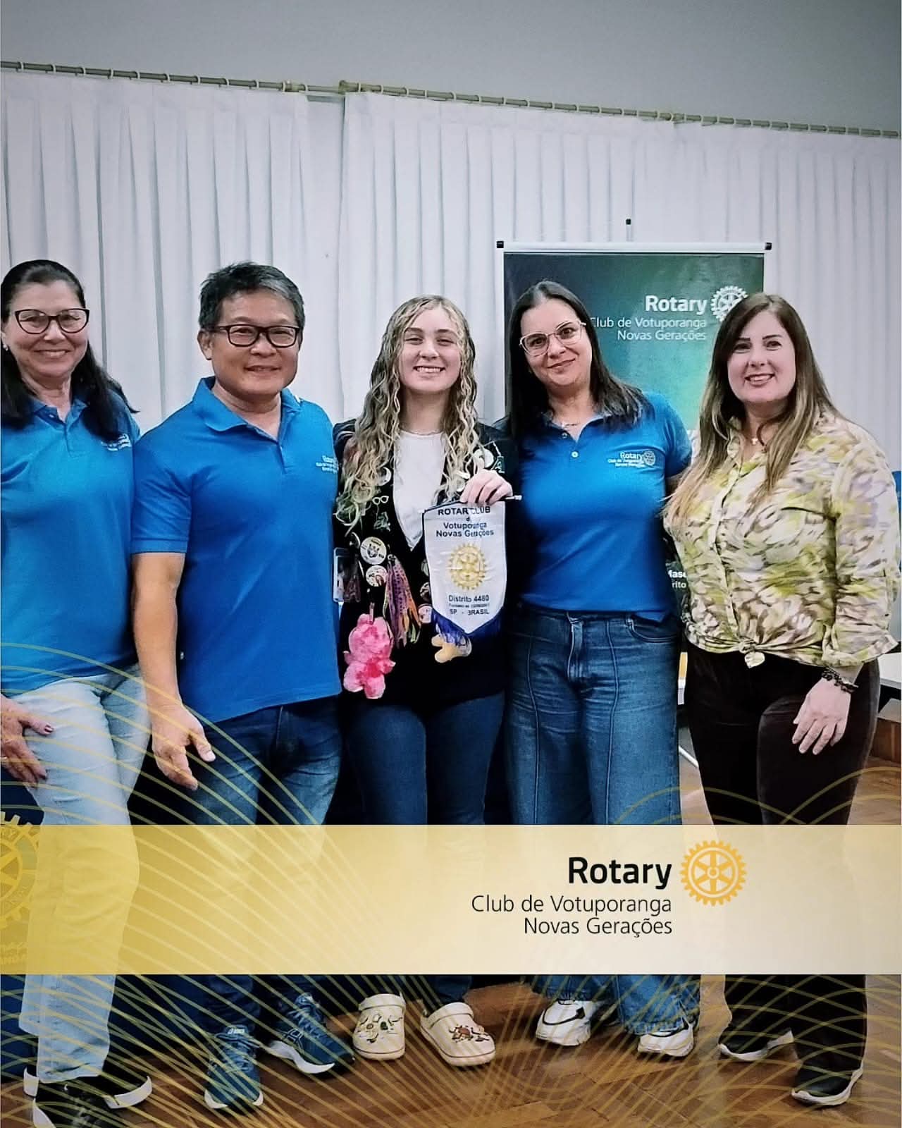 Rotary Club de Votuporanga - Novas Gerações em movimento pelo mundo!

Nossa intercambista Ágatha Mar...