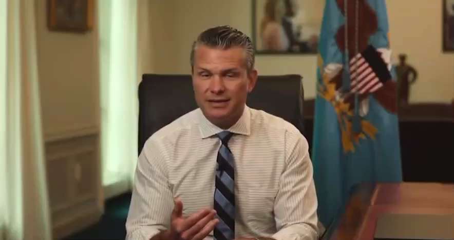 🚨突发消息：国防部长皮特·海格塞思震惊全球——宣布禁止中共国公民参与美国国防部云环境的运维工作。太震撼了…

微软必须立刻被起诉！

不惜一切代价保护美国！ 

