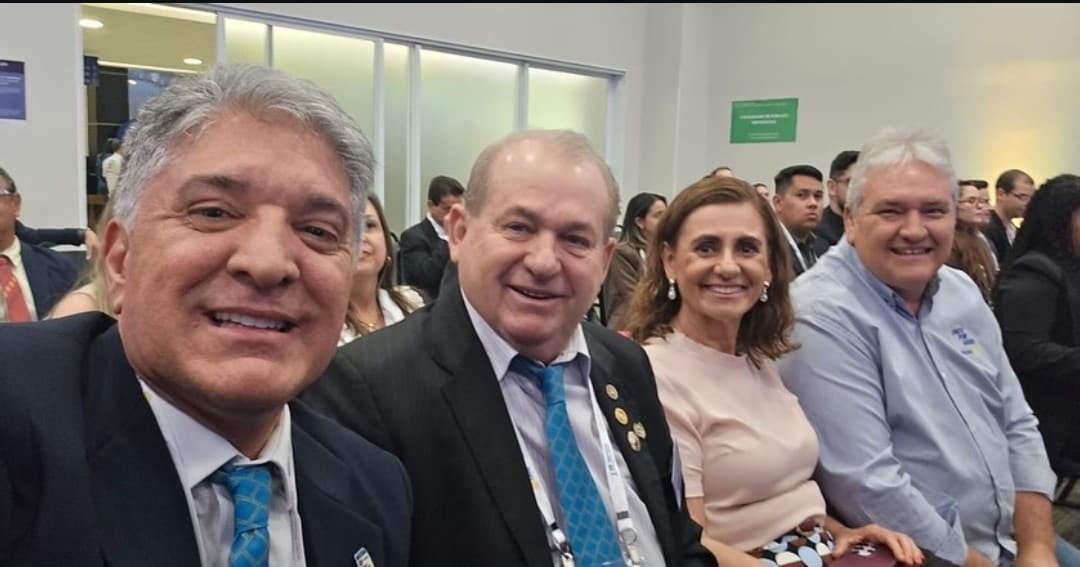 E foi dado início ao 48º Instituto Rotary Brasil em Maringá.

As lideranças rotárias e rotaractianas...