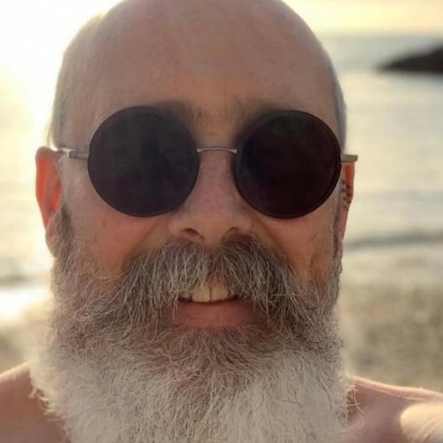 embracing life's journey with enthusiasm and purpose. Balancing work and play, I prioritize family, friendships, and
 pe...