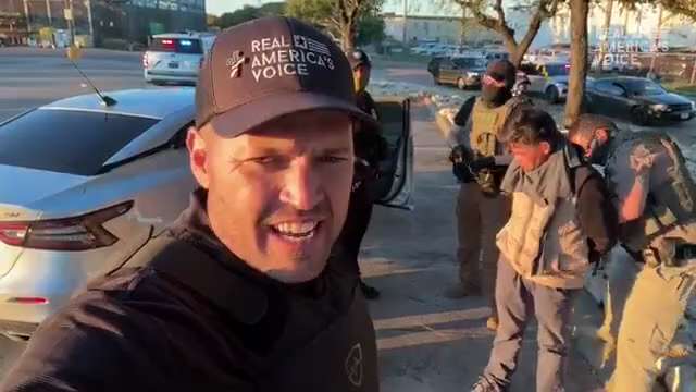 BREAKING FOOTAGE from Houston, Texas ICE operation hits Home Depot and illegals scatter. This was ju...