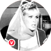 Jeannie Uppington-Smythe
"I am probably the most subtle genie in the whole world."

🌍🧿💙

ينعاد عالجميع بهداة الب...