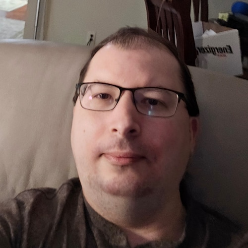 I'm gonna give this a try Because Facebook censorship has gotten bad  Was on parlor until it went caplui MeWe is still c...